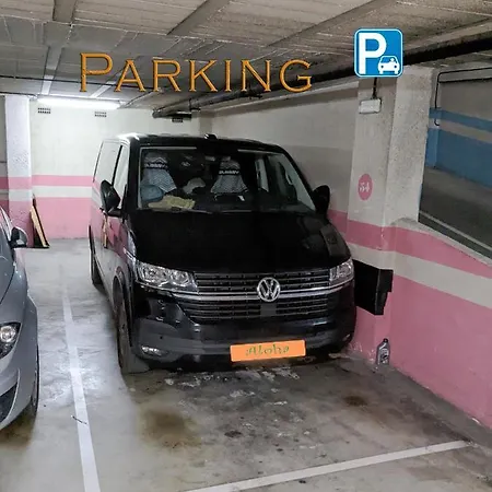 Aloha Centre With Parking Bilbao