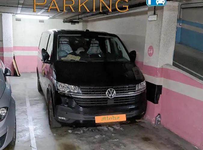 Aloha Centre With Parking Бильбао