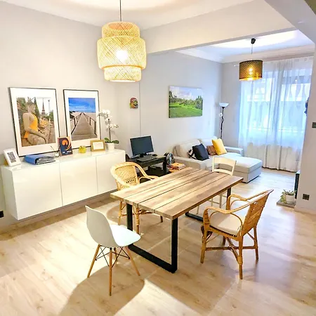 Aloha Centre With Parking Apartamento