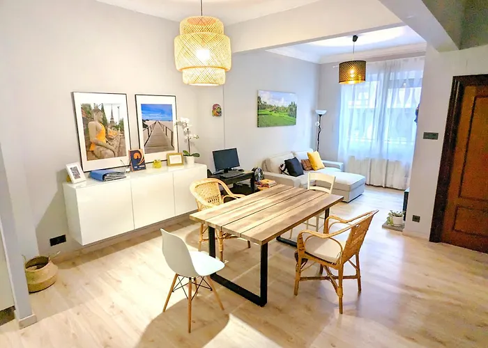 Aloha Centre With Parking Apartamento